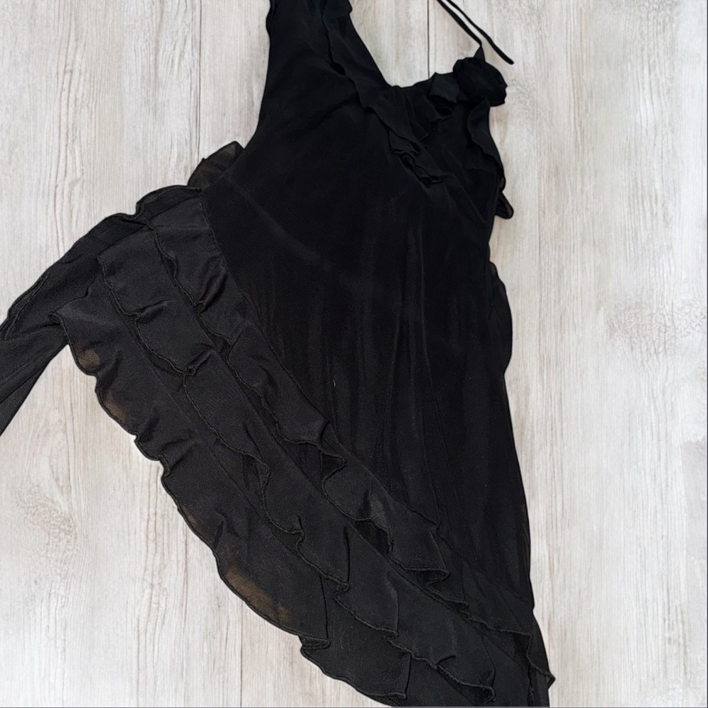 Black Ruffled Asymmetrical Dress with 3D Rose Detail - Picture 5 of 7